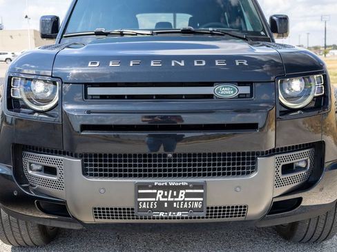 Used 2023 Land Rover Defender 110 V8 AWD/4WD image 47