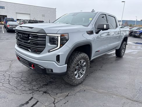 Used 2024 GMC Sierra 1500 AT4 w/ Technology Package AWD/4WD image 2