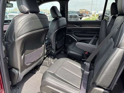 New 2026 Jeep Grand Cherokee L Limited AWD/4WD image 9