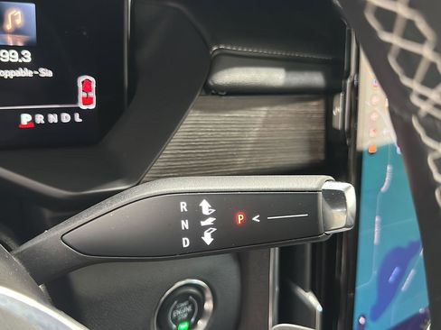 Used 2024 GMC Acadia Denali w/ Super Cruise Package image 17