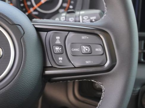 New 2026 Jeep Wrangler Unlimited Rubicon AWD/4WD image 25
