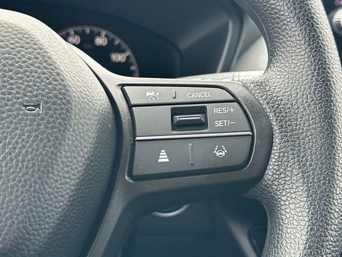 Certified 2026 Honda HR-V LX image 27