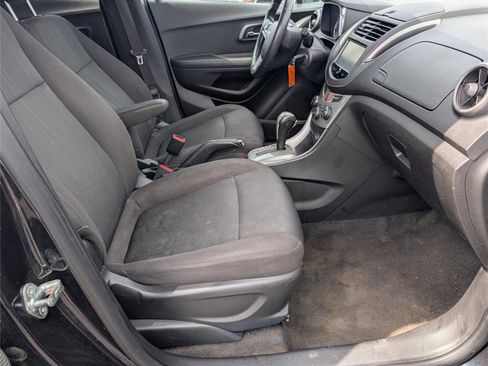 Used 2016 Chevrolet Trax LT image 37