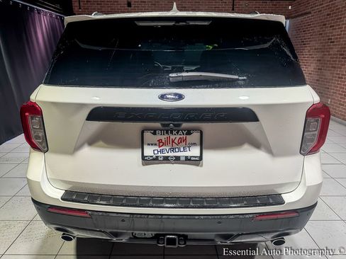 Used 2022 Ford Explorer ST-Line w/ Class IV Trailer Tow Package image 8
