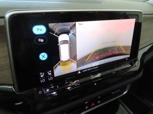 New 2026 Volkswagen Atlas SEL Premium R-Line image 19