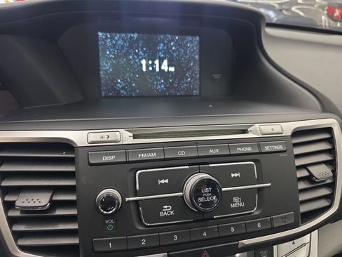 Used 2015 Honda Accord EX image 17