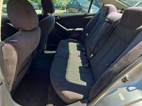 Used 2010 Nissan Altima 2.5 S FWD image 15