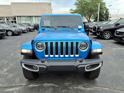 Used 2022 Jeep Wrangler Unlimited Sahara w/ Cold Weather Group AWD/4WD image 12