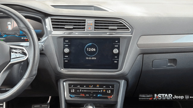 Used 2023 Volkswagen Tiguan SE R-Line FWD image 15