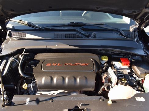 Used 2022 Jeep Compass Latitude image 16