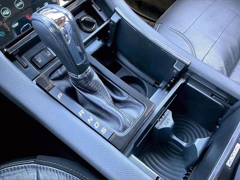 Used 2018 Ford Taurus SHO w/ Driver Assist Package image 25