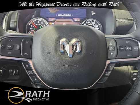 Used 2025 RAM 1500 Laramie image 12