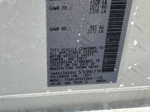 Used 2025 Nissan Leaf S FWD image 18