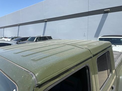 Used 2023 Jeep Gladiator Rubicon w/ LED Lighting Group AWD/4WD image 5