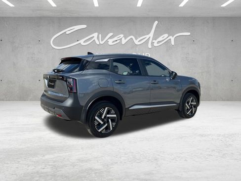 New 2026 Nissan Kicks SV image 16