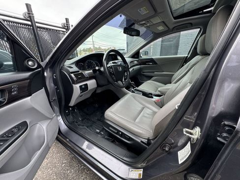 Used 2016 Honda Accord EX-L image 11