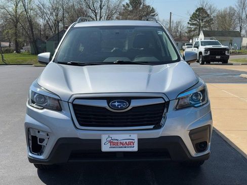 Used 2020 Subaru Forester Premium image 9