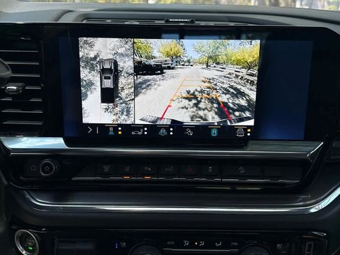 Used 2024 Chevrolet Silverado 2500 High Country w/ High Country Premium Package image 23