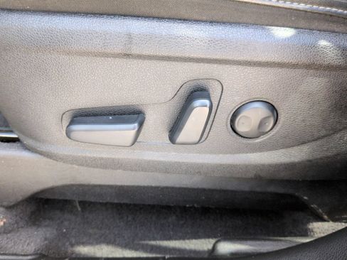 Used 2023 Kia Telluride S w/ S Sunroof Package FWD image 23