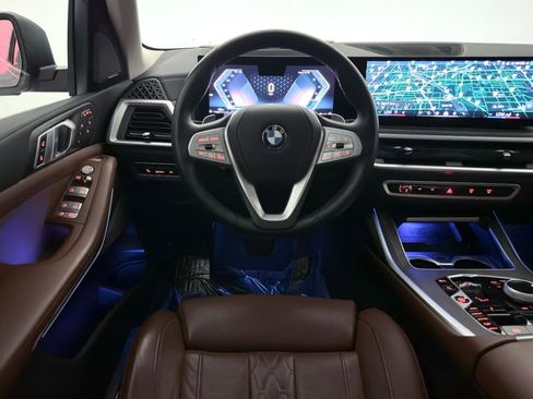 Used 2024 BMW X7 xDrive40i w/ Executive Package AWD/4WD image 33