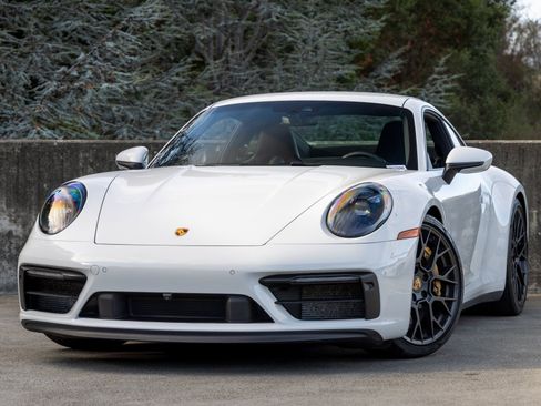 Certified 2024 Porsche 911 Carrera GTS image 1