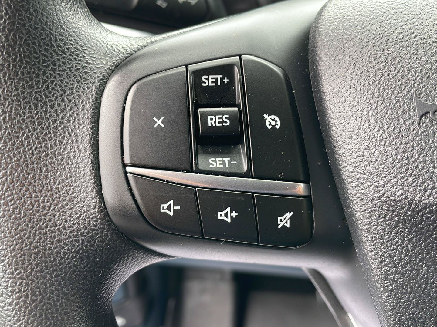 Used 2022 Ford Maverick XLT FWD image 14