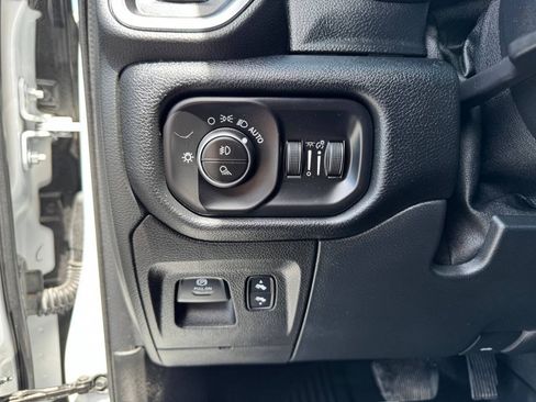 Used 2022 RAM 1500 Laramie w/ Sport Appearance Package AWD/4WD image 16