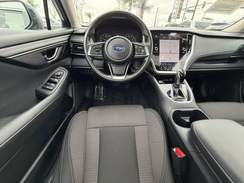 Used 2025 Subaru Outback Premium AWD/4WD image 36