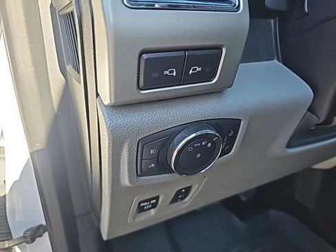 Used 2019 Ford F150 Lariat image 21