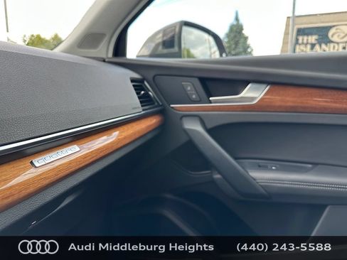 Used 2023 Audi Q5 2.0T Premium Plus w/ Premium Plus Package AWD/4WD image 40
