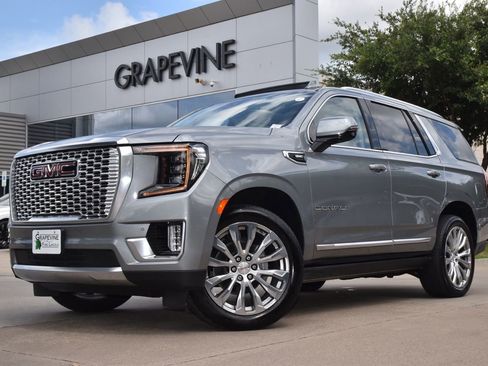 Used 2023 GMC Yukon Denali w/ LPO, Floor Liner Package AWD/4WD image 2