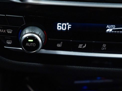 Used 2021 BMW X4 M w/ Competition Package image 14