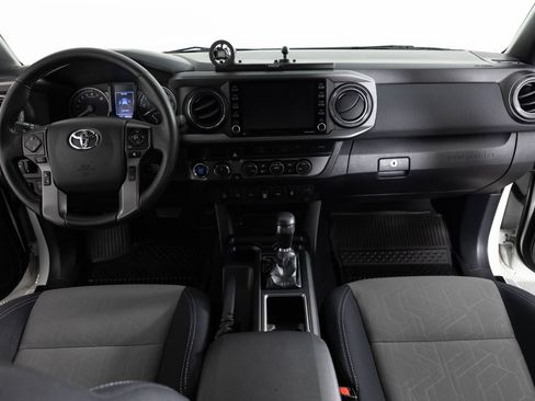 Used 2021 Toyota Tacoma TRD Off-Road w/ Technology Package AWD/4WD image 35