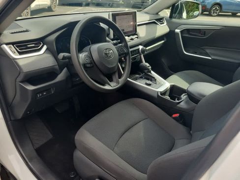 Used 2024 Toyota RAV4 LE AWD/4WD image 22