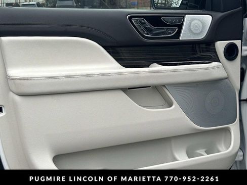 Used 2024 Lincoln Navigator Black Label image 10