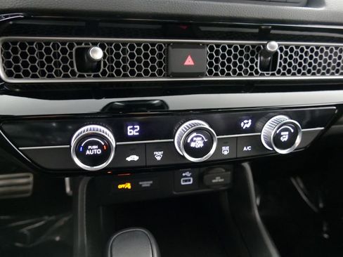 Used 2024 Honda Civic Sport image 16