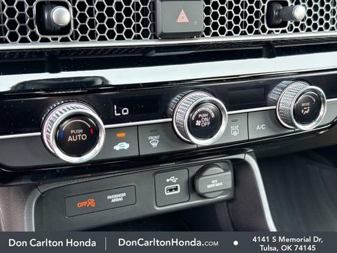 Used 2023 Honda Civic Sport image 8