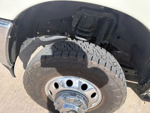 Used 2024 RAM 3500 Laramie w/ Towing Technology Group AWD/4WD image 8