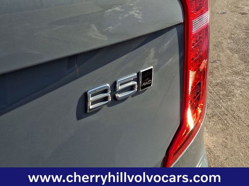 Certified 2023 Volvo XC90 B5 Core w/ Climate Package image 31