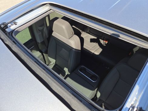 New 2026 GMC Sierra 1500 SLT w/ SLT Premium Plus Package image 4