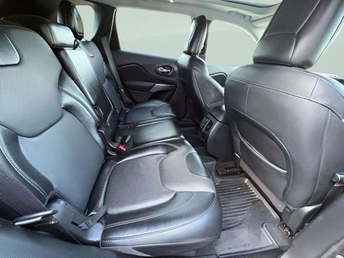 Used 2022 Jeep Cherokee Limited w/ Elite Package image 27