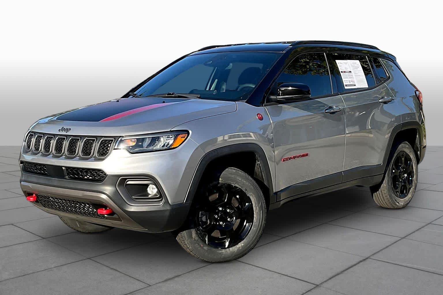 Used 2023 Jeep Compass Trailhawk AWD/4WD image 1