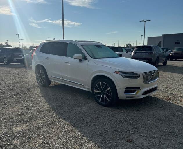Used 2024 Volvo XC90 B6 Plus w/ Protection Package Premier AWD/4WD image 2