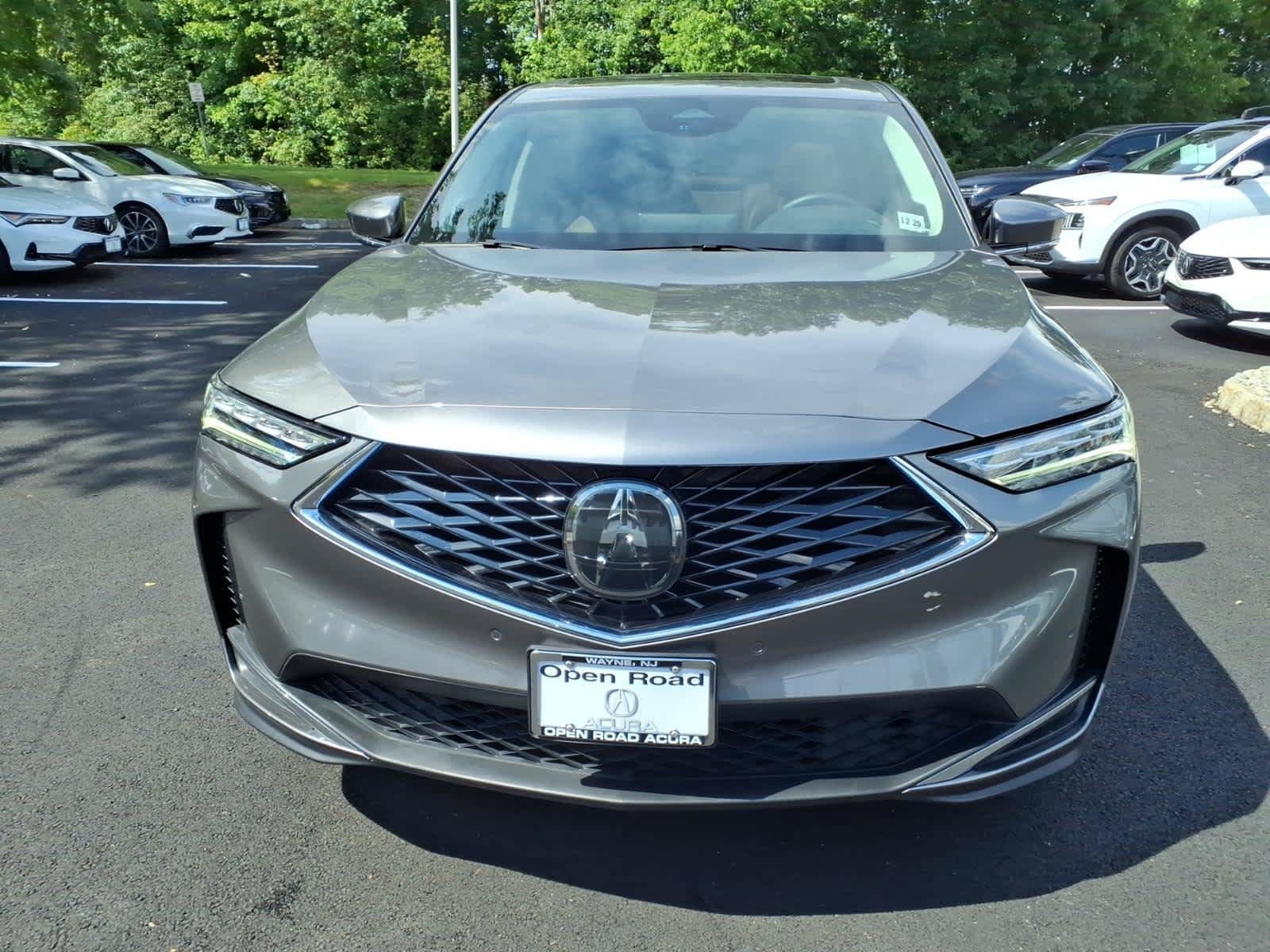 Certified 2025 Acura MDX w/ Technology Package AWD/4WD image 2