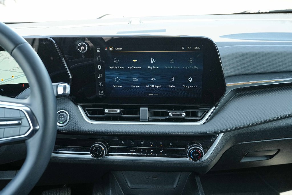 Used 2026 Chevrolet Equinox LT AWD/4WD image 31