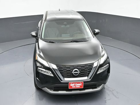Used 2022 Nissan Rogue SV image 39