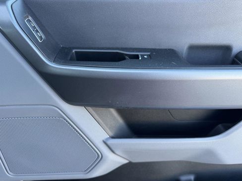 Used 2025 Ford F350 XLT image 27