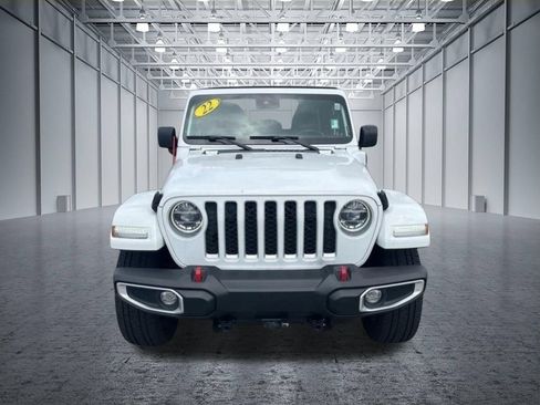 Used 2022 Jeep Wrangler Unlimited Sahara w/ Cold Weather Group AWD/4WD image 2