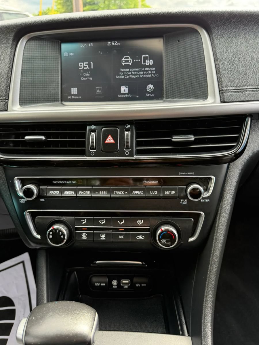 Used 2018 Kia Optima S w/ Panoramic Sunroof Package FWD image 31