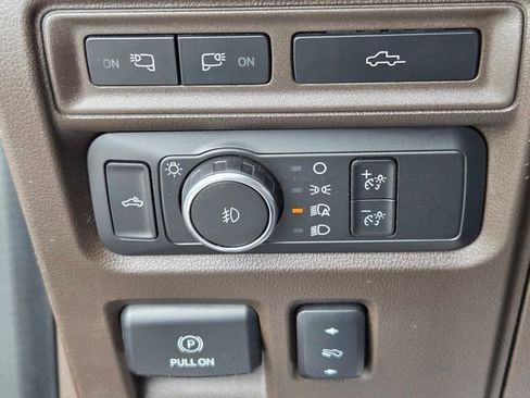 Used 2022 Ford F150 King Ranch w/ Equipment Group 601A High AWD/4WD image 28